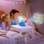 Story Dream Machine™ Pinkfong Baby Shark™ Heroes Collection - Image 2