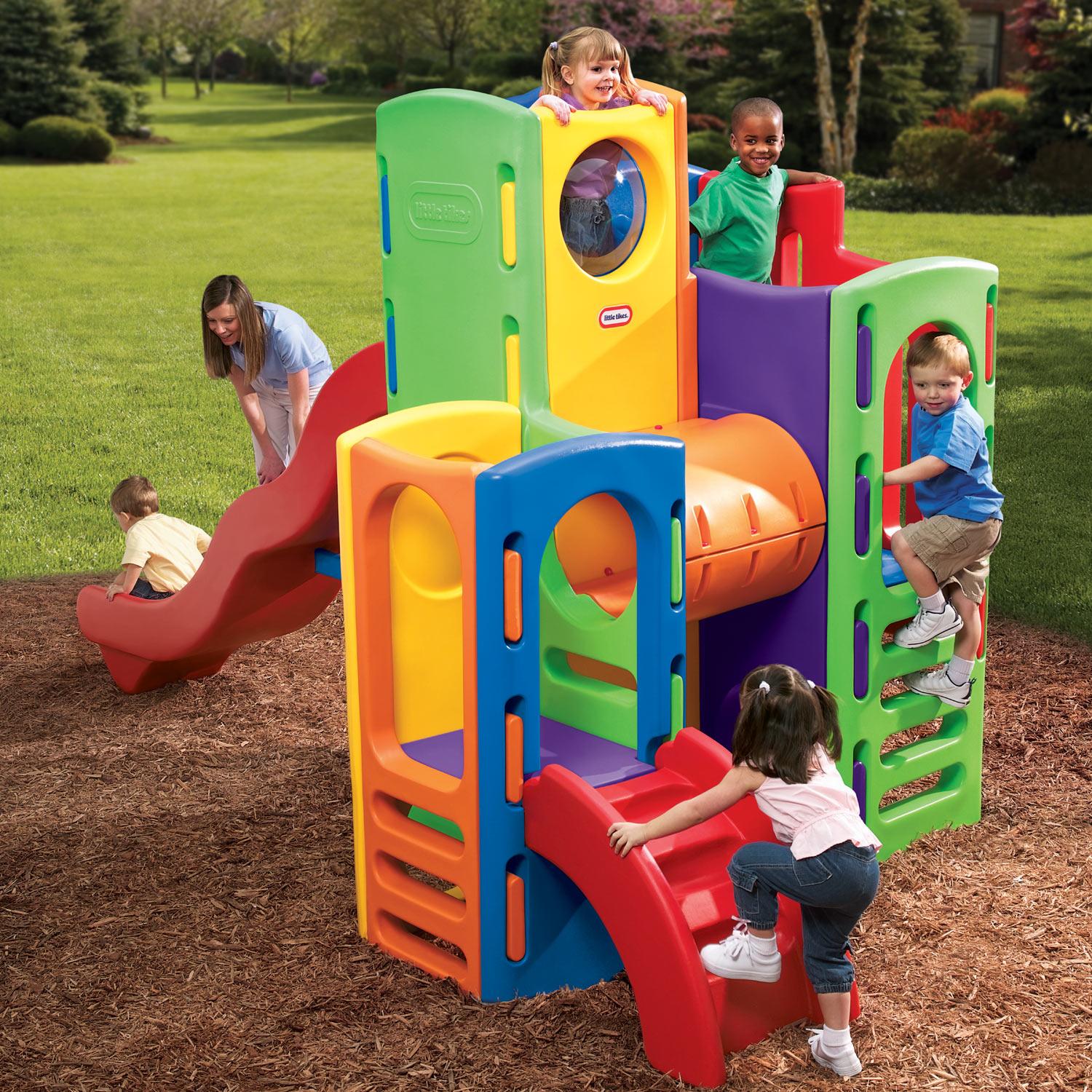 6619_638b0bea-eccc-436c-8ad4-a8a1629ad4ec.jpg Climbing Towers Playground - Image 1